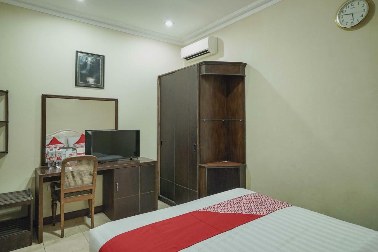 Oyo 804 Ndalem Maharani Guest House Yogyakarta Kültér fotó